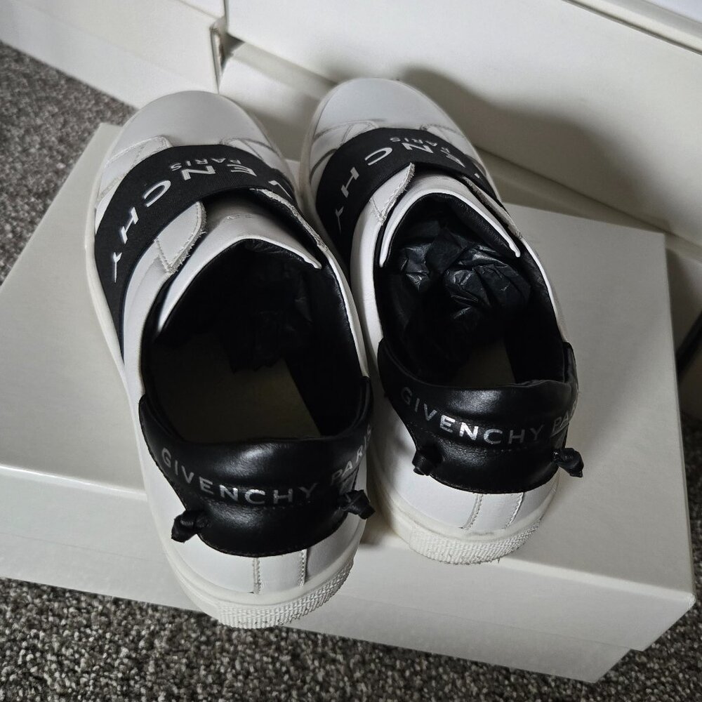 Givenchy Kids logo-strap leather sneakers